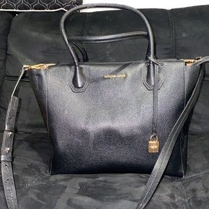 Black Michael kors purse